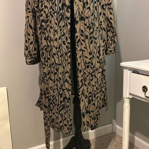 Lularoe 2Xl long button down cardigan  E - Picture 2 of 10